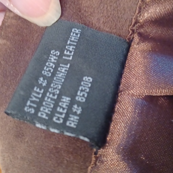 BARBARA LESSER 100% LEATHER - Picture 6 of 6